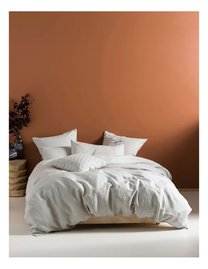 Flash Sale 🎉 Linen House Nimes Linen Quilt Cover Set in Pale Grey 💯 1 Flash Sale 🎉 Linen House Nimes Linen Quilt Cover Set in Pale Grey 💯