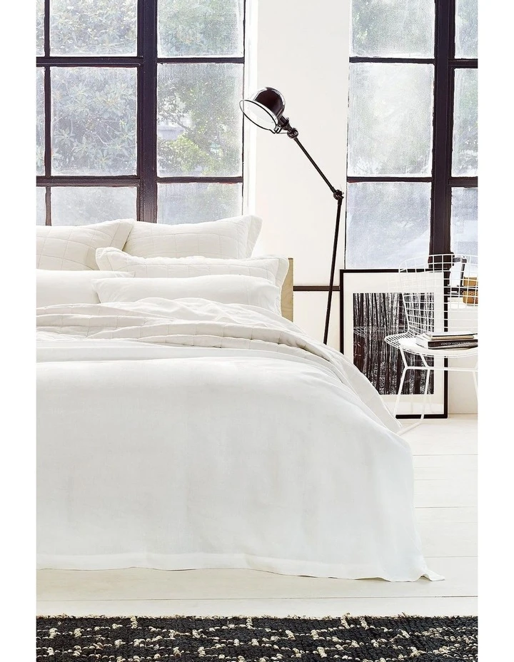 Best Pirce 🔔 Sheridan Abbotson Quilt Cover in White 🛒 1 Best Pirce 🔔 Sheridan Abbotson Quilt Cover in White 🛒
