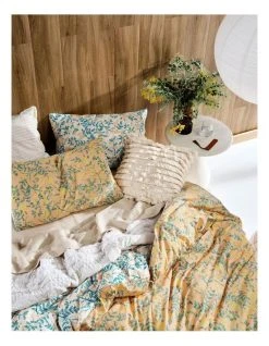 New 👍 Linen House Trento Cushion Vanilla ❤️ -Bedroom Sales Store 840453400 840459700 2 720x928