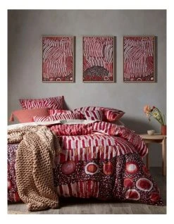 Best Pirce 🌟 Warlukurlangu Artists x Vue Quilt Cover Set Mina Mina Jukurrpa (Mina Mina Dreaming) by Helen Nungarrayi Reed ❤️