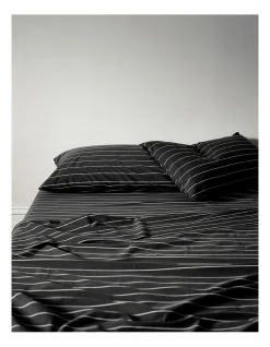 New ⌛ Aura Home French Stripe Sheet Set in Black ✨